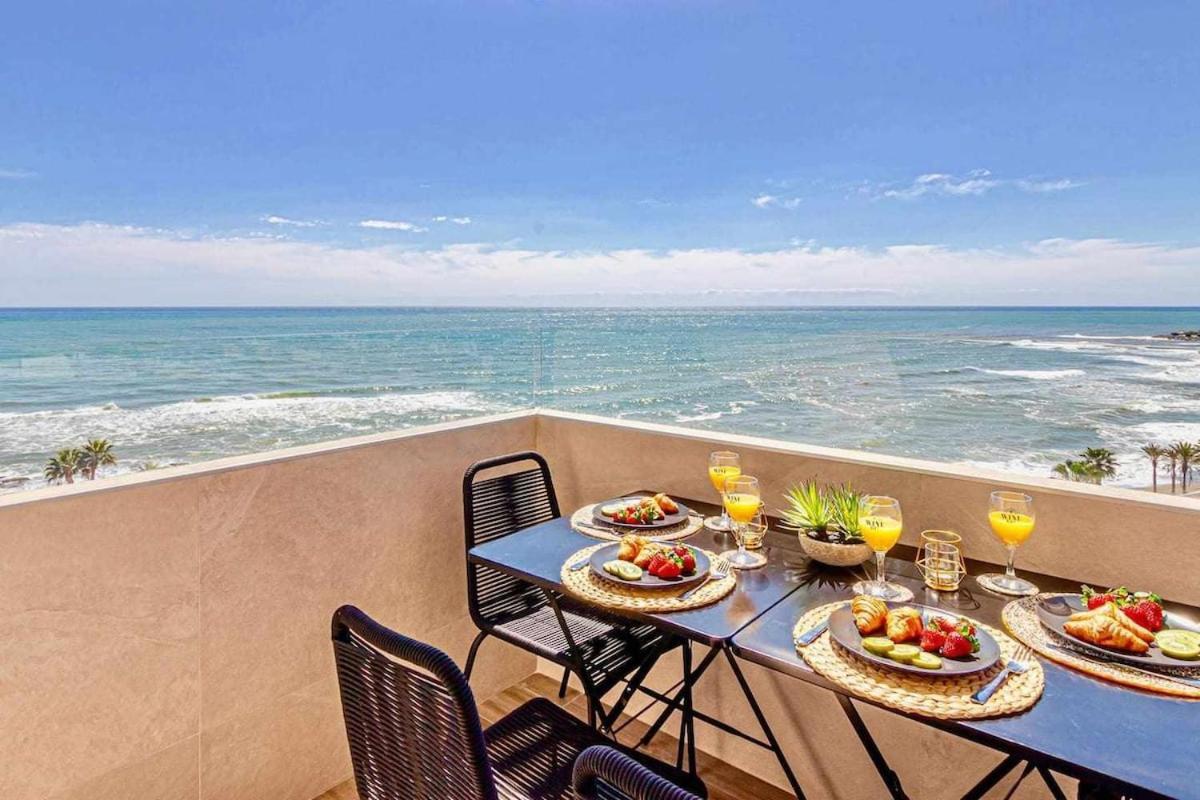 797 Holiday Rentals - Benalbeach- Moderno piso para 5 con vistas al mar Benalmádena Exterior foto