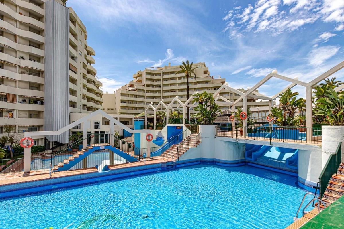 797 Holiday Rentals - Benalbeach- Moderno piso para 5 con vistas al mar Benalmádena Exterior foto