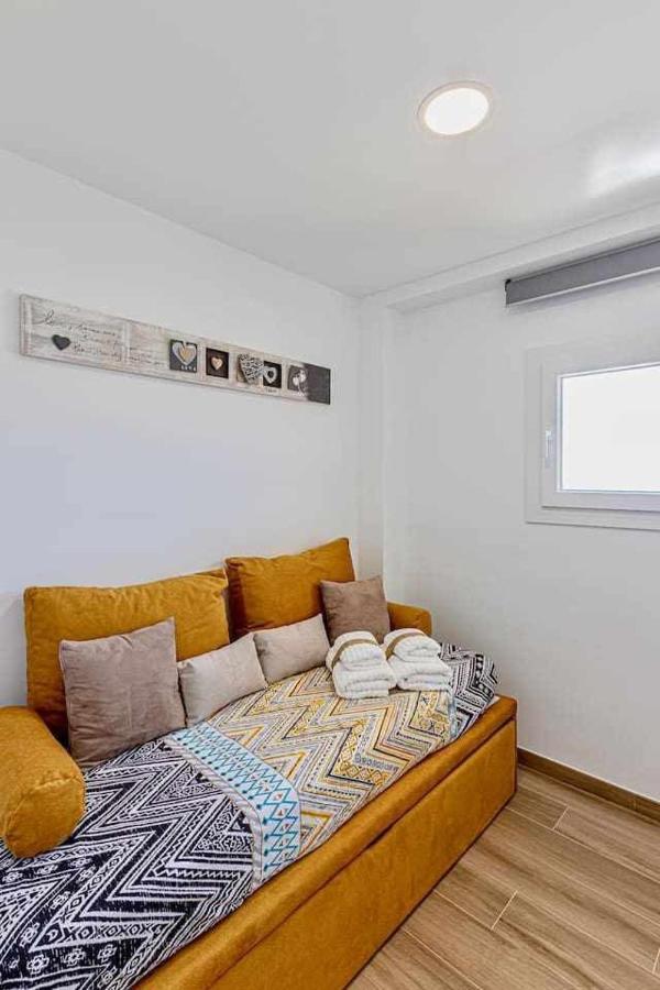 797 Holiday Rentals - Benalbeach- Moderno piso para 5 con vistas al mar Benalmádena Exterior foto