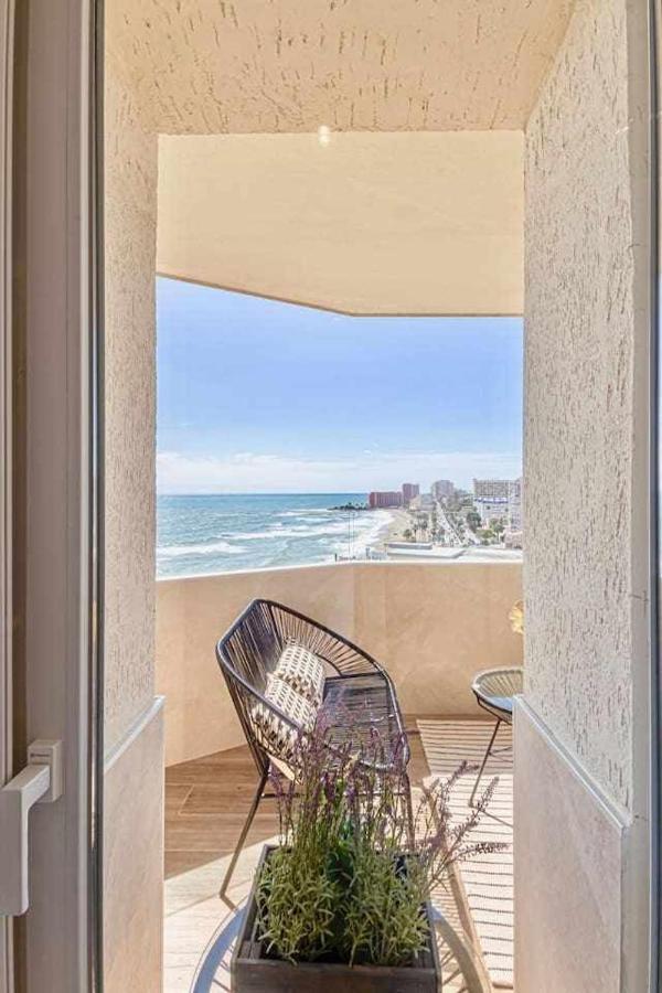 797 Holiday Rentals - Benalbeach- Moderno piso para 5 con vistas al mar Benalmádena Exterior foto